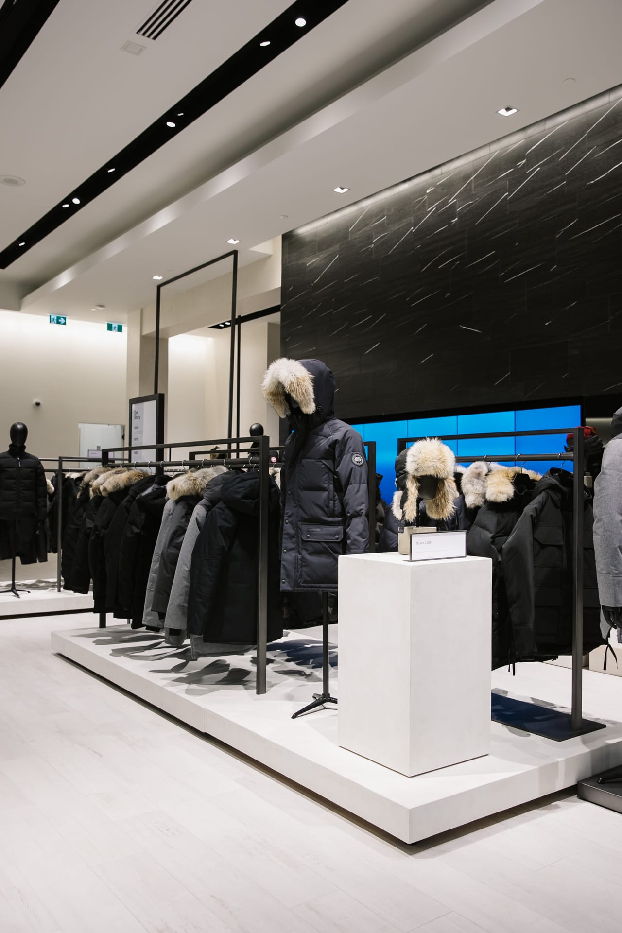 canada-goose-flagship-yorkdale-6474